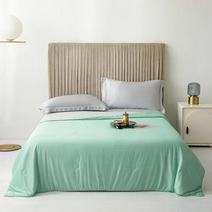 Luxury Breathable Cooling Blanket